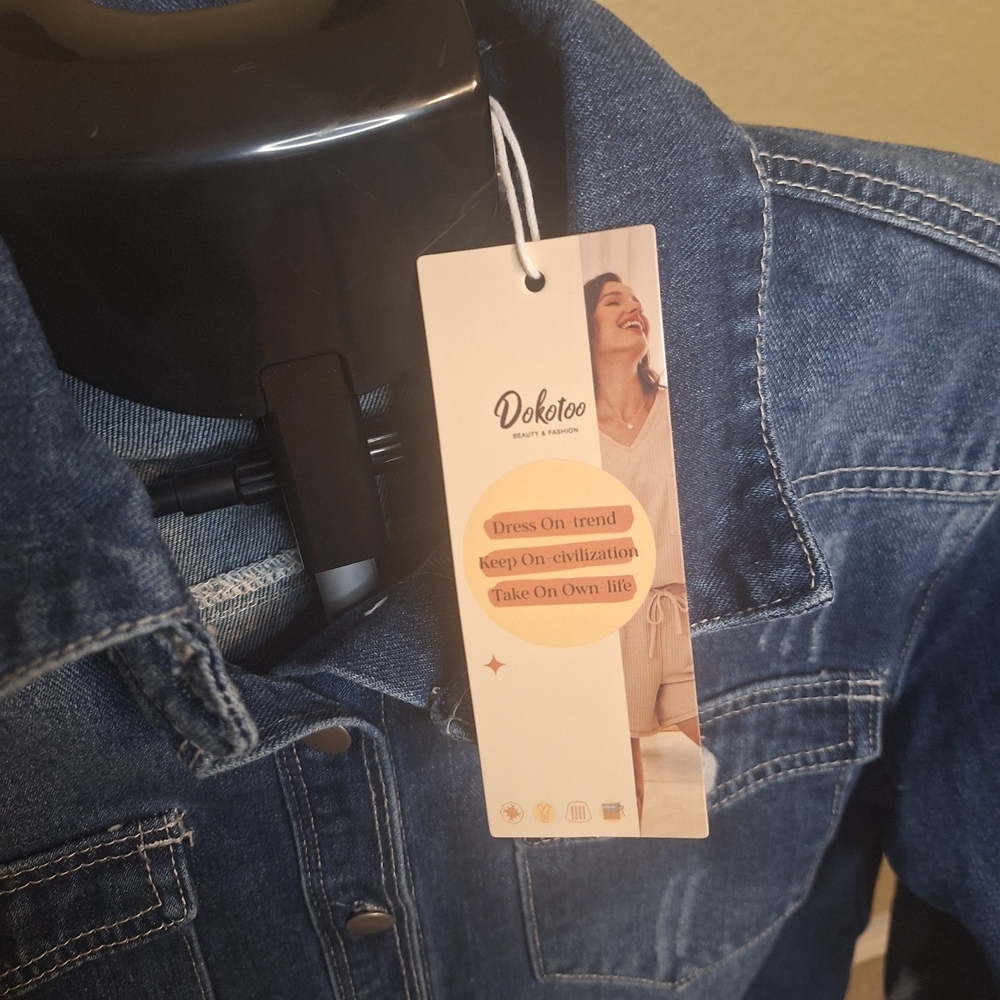 Dokotoo Blue Distressed Denim Women's Jacket/shirt. Size M.  New W Tags - Picture 3 of 7